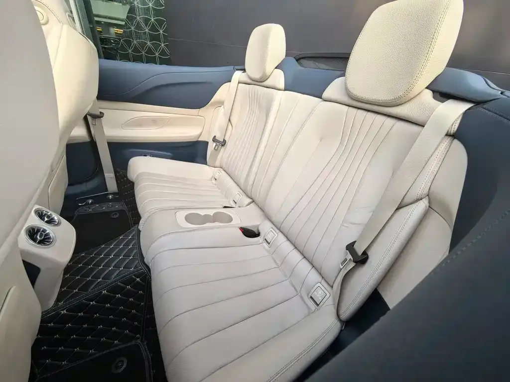 Mercedes-Benz E-Class (Import) — фото 10