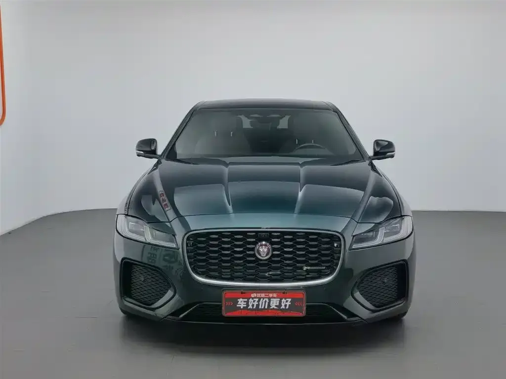Jaguar XFL — фото 3