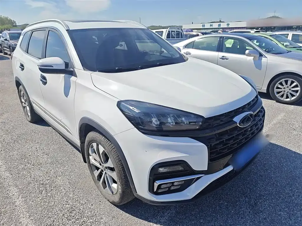 Chery Tiggo 8 — фото 4