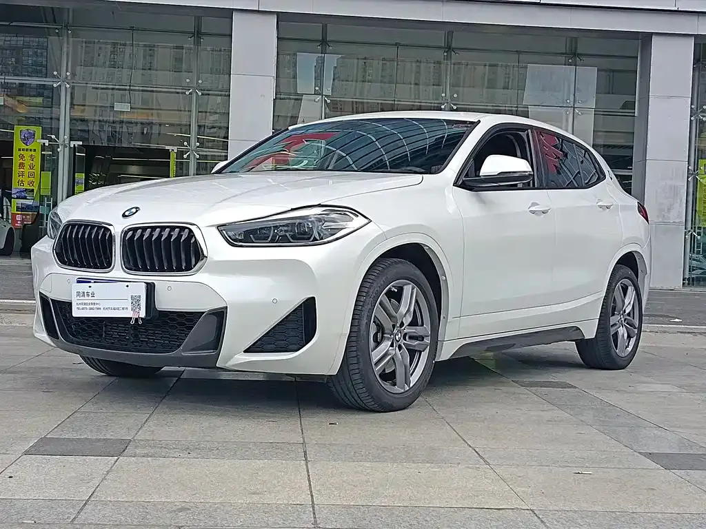 BMW X2 — фото 1