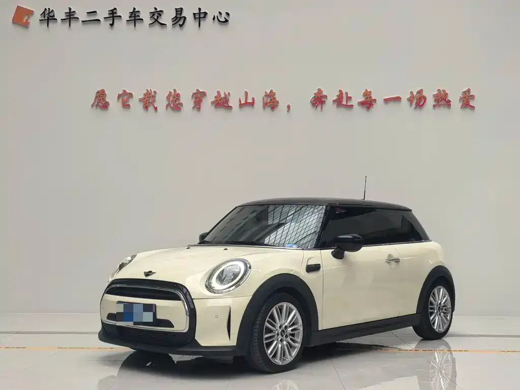 MINI Cooper (3-door) — фото 1