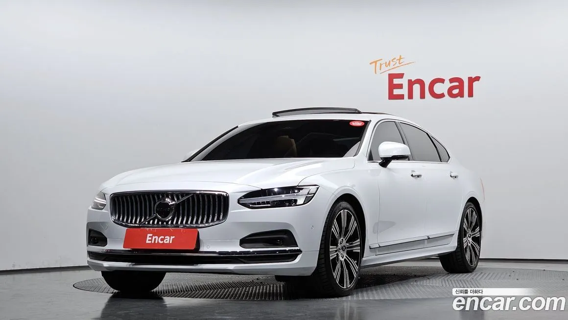 Volvo S90 — фото 1