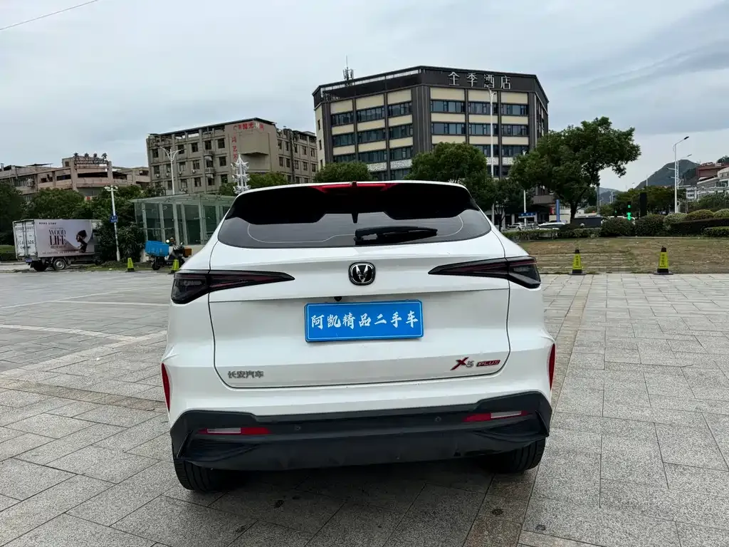 Changan X5 PLUS — фото 4