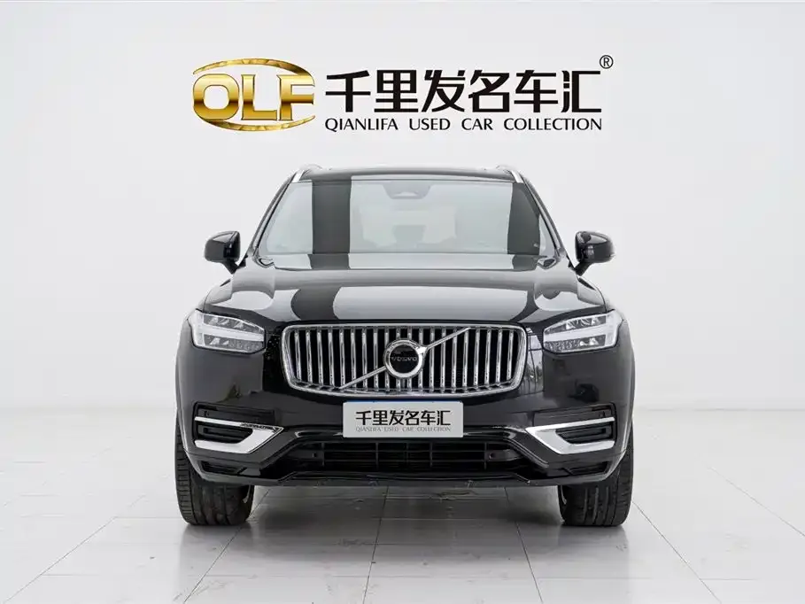 Volvo XC90 — фото 1
