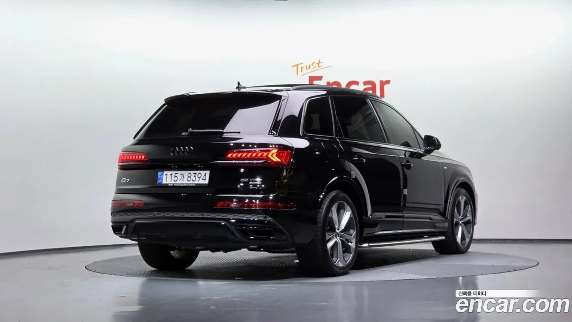 Audi Q7 — фото 2