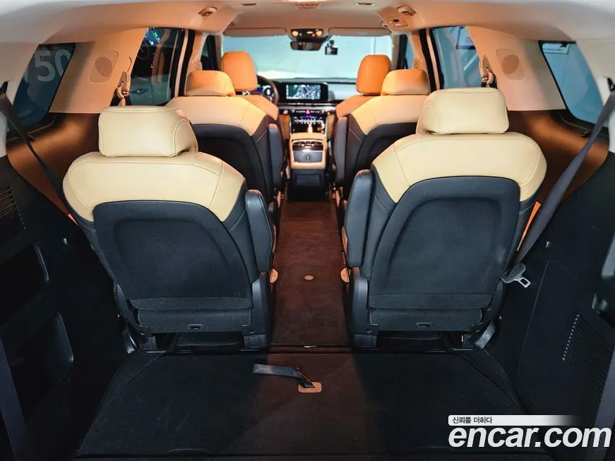 Kia Carnival — фото 9