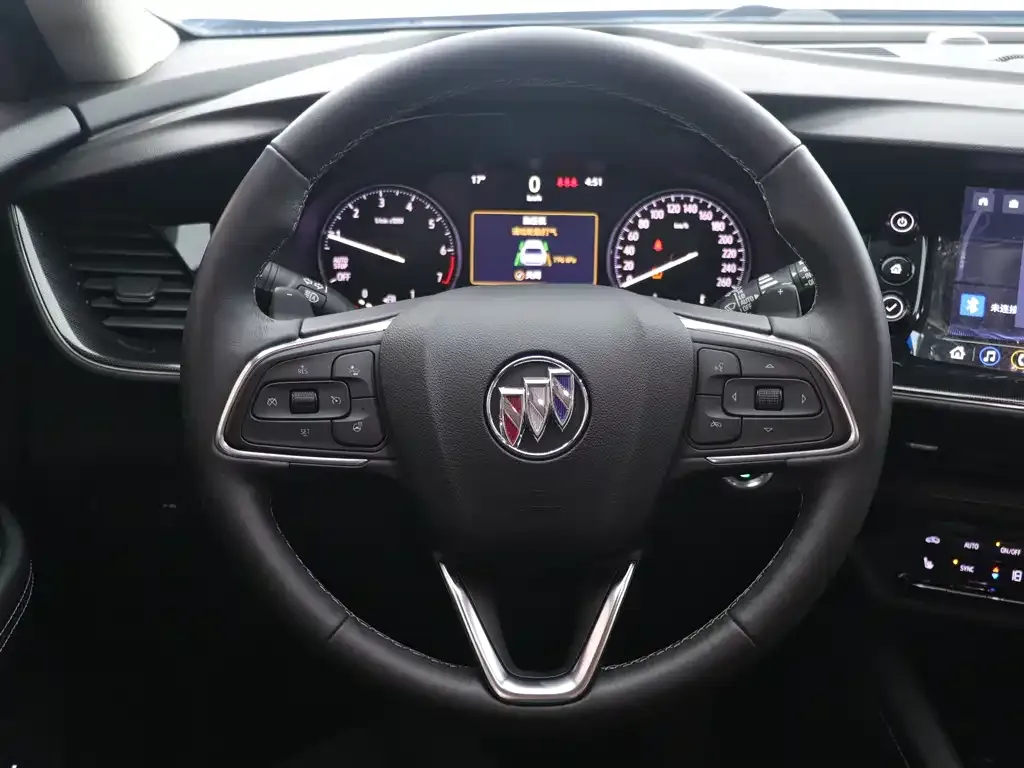 Buick Envision Plus — фото 7