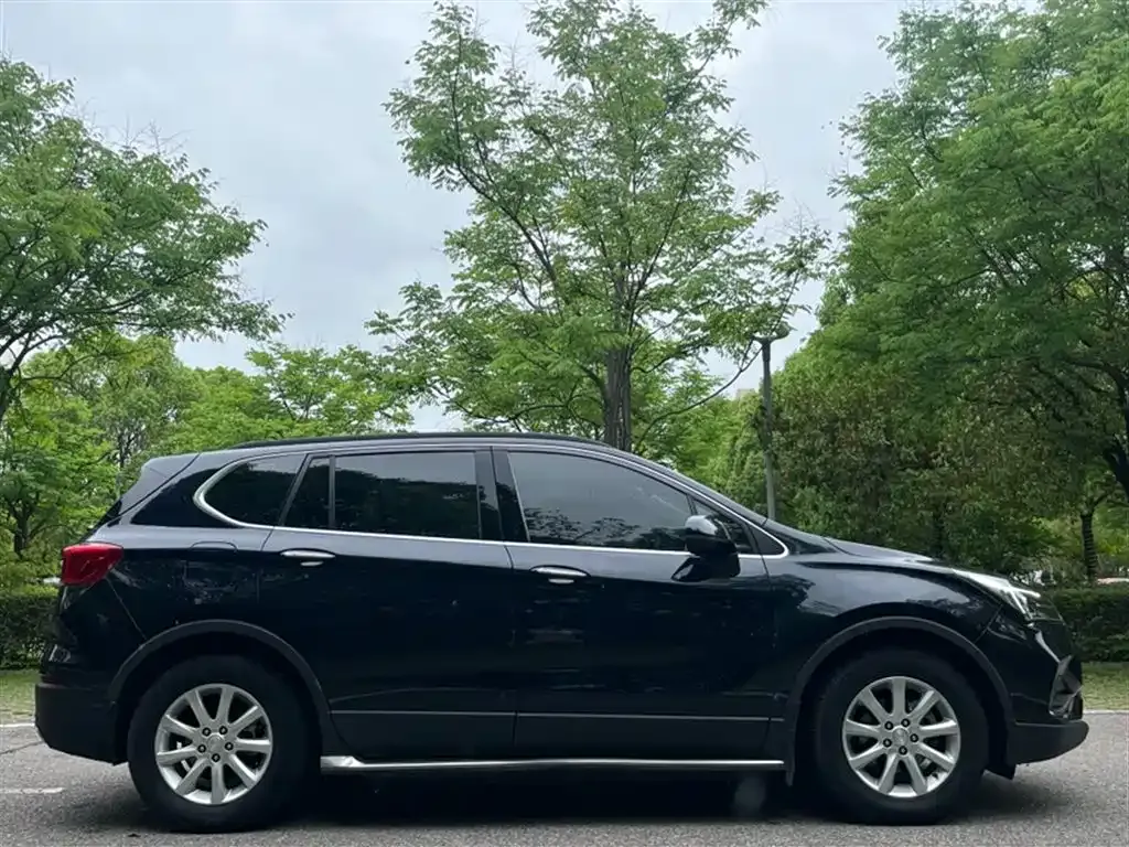 Buick Envision Plus — фото 6