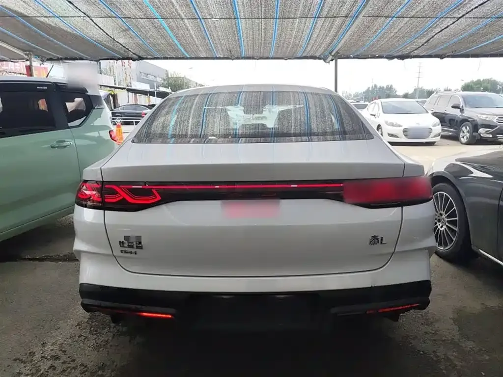 BYD Qin L — фото 6
