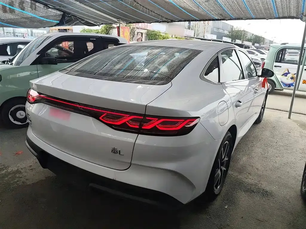 BYD Qin L — фото 7