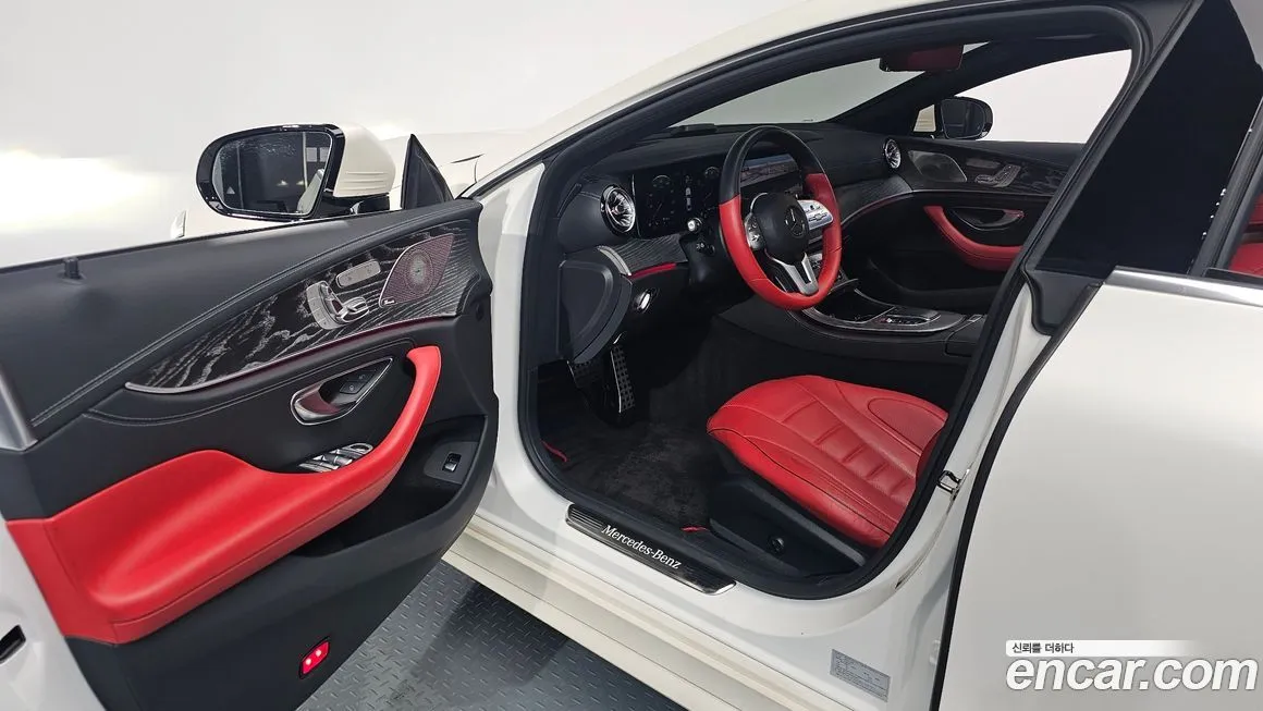 Mercedes-Benz CLS-Class — фото 10