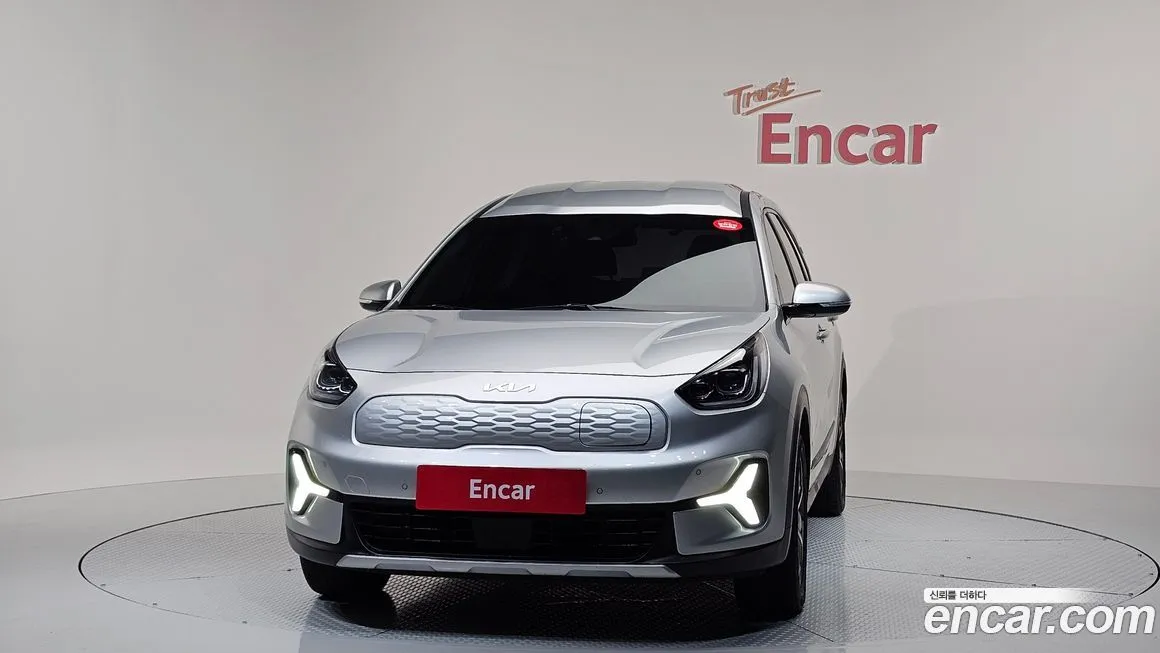 Kia Niro — фото 3