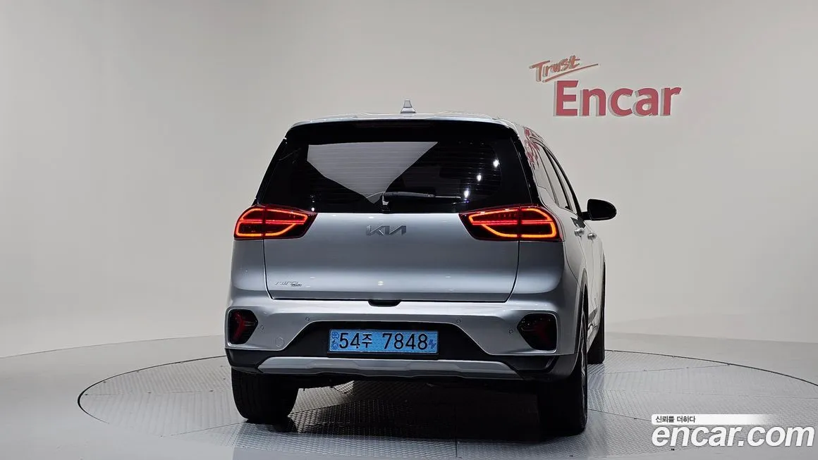 Kia Niro — фото 4