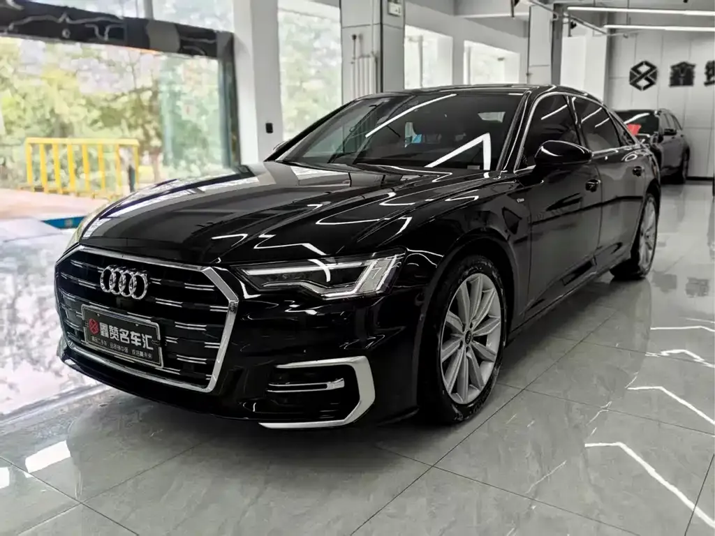 Audi A6L — фото 1