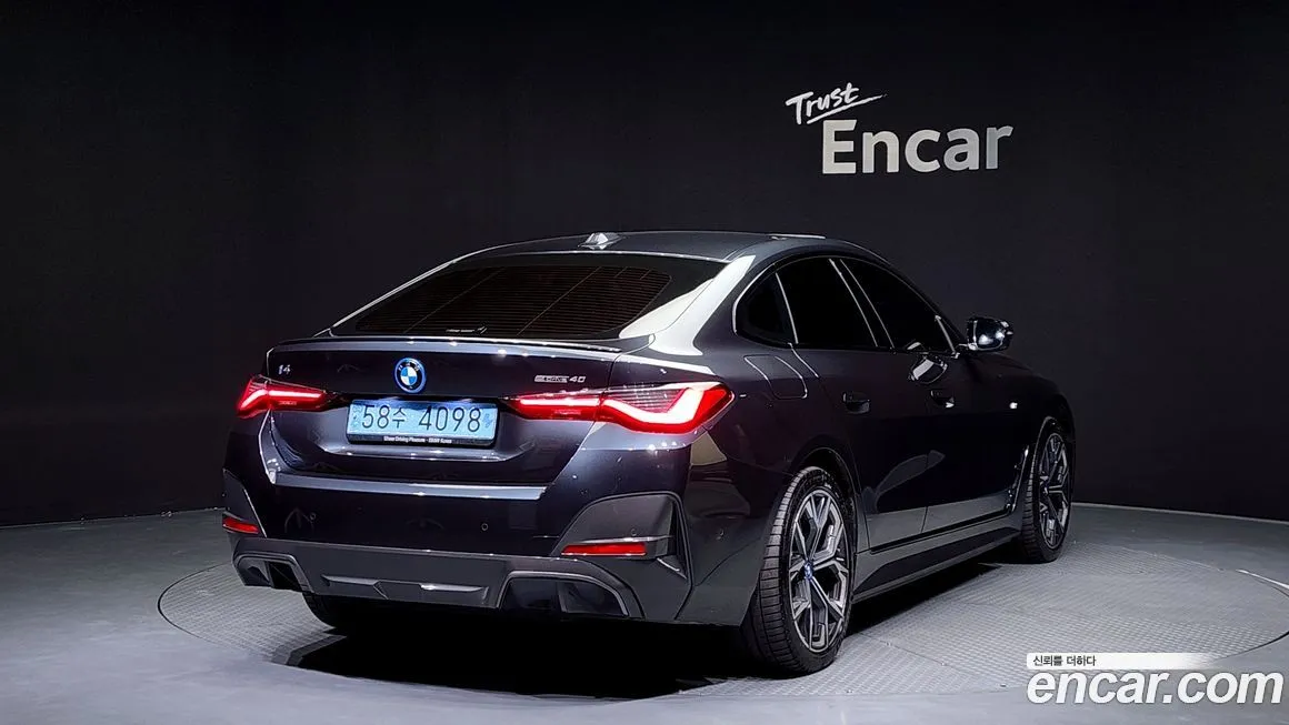 BMW i4 — фото 2