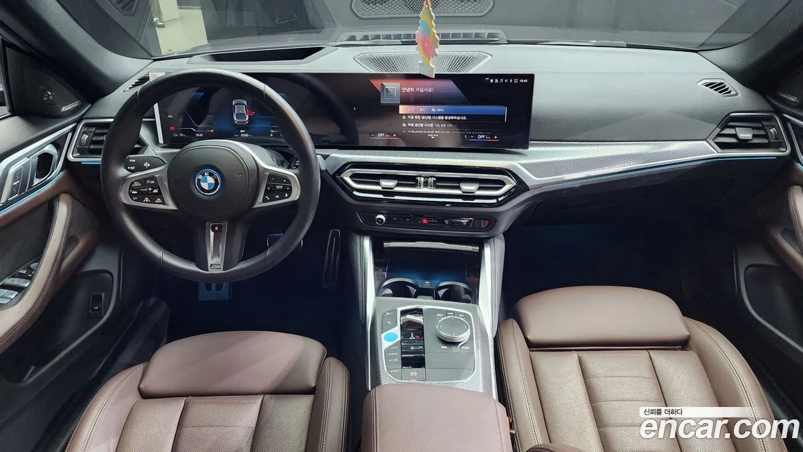 BMW i4 — фото 7