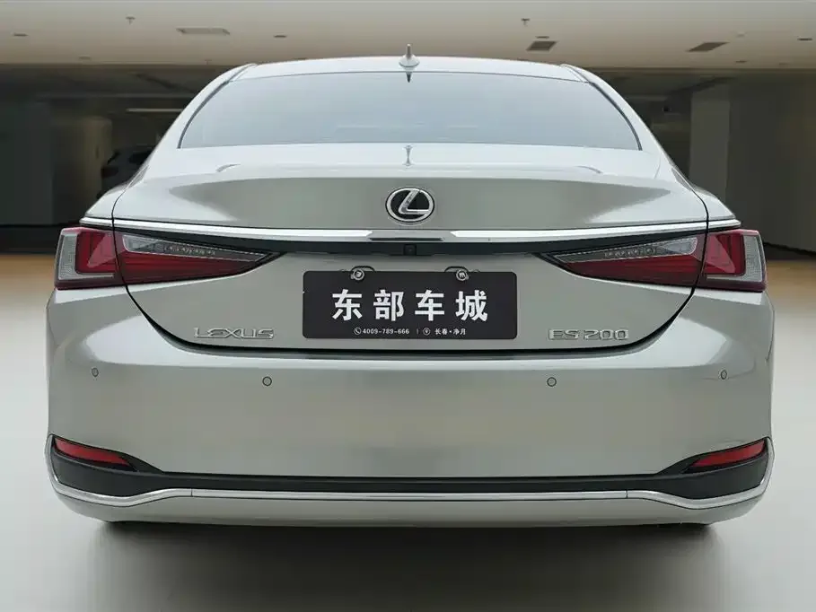 Lexus ES — фото 4
