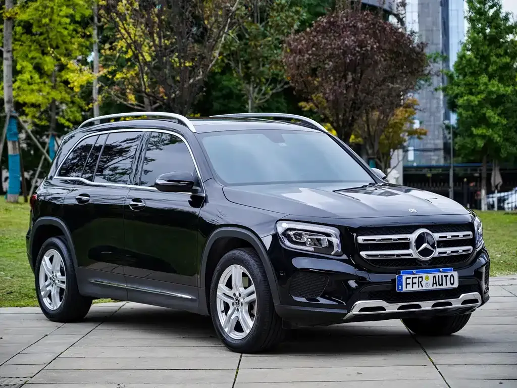Mercedes-Benz GLB — фото 3
