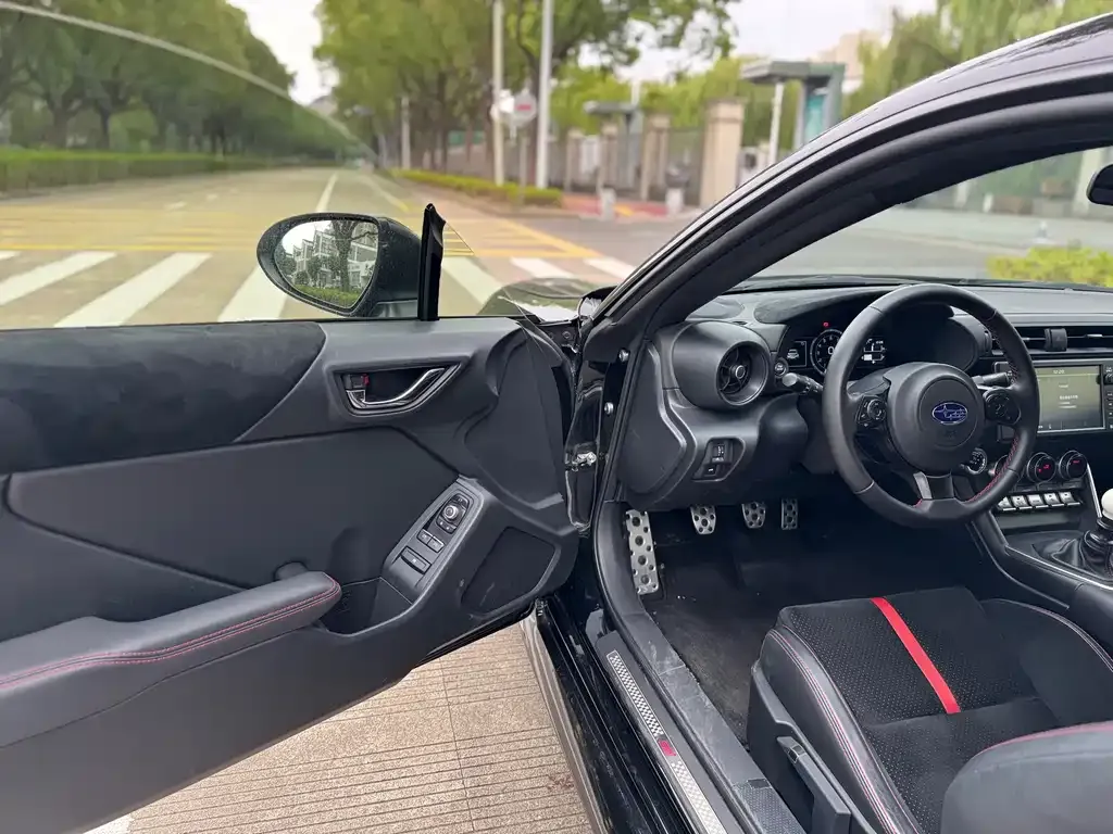 Subaru BRZ — фото 8
