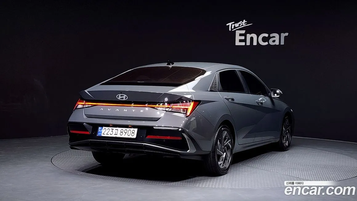 Hyundai AVANTE — фото 2