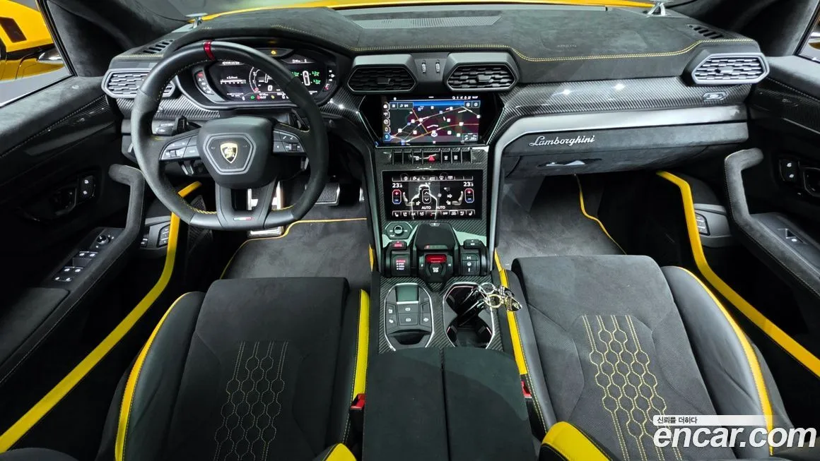 Lamborghini Urus — фото 7