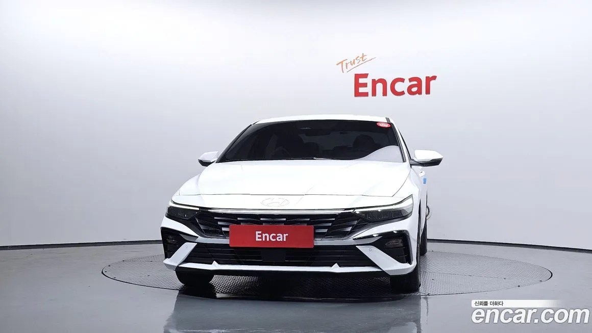 Hyundai AVANTE — фото 3