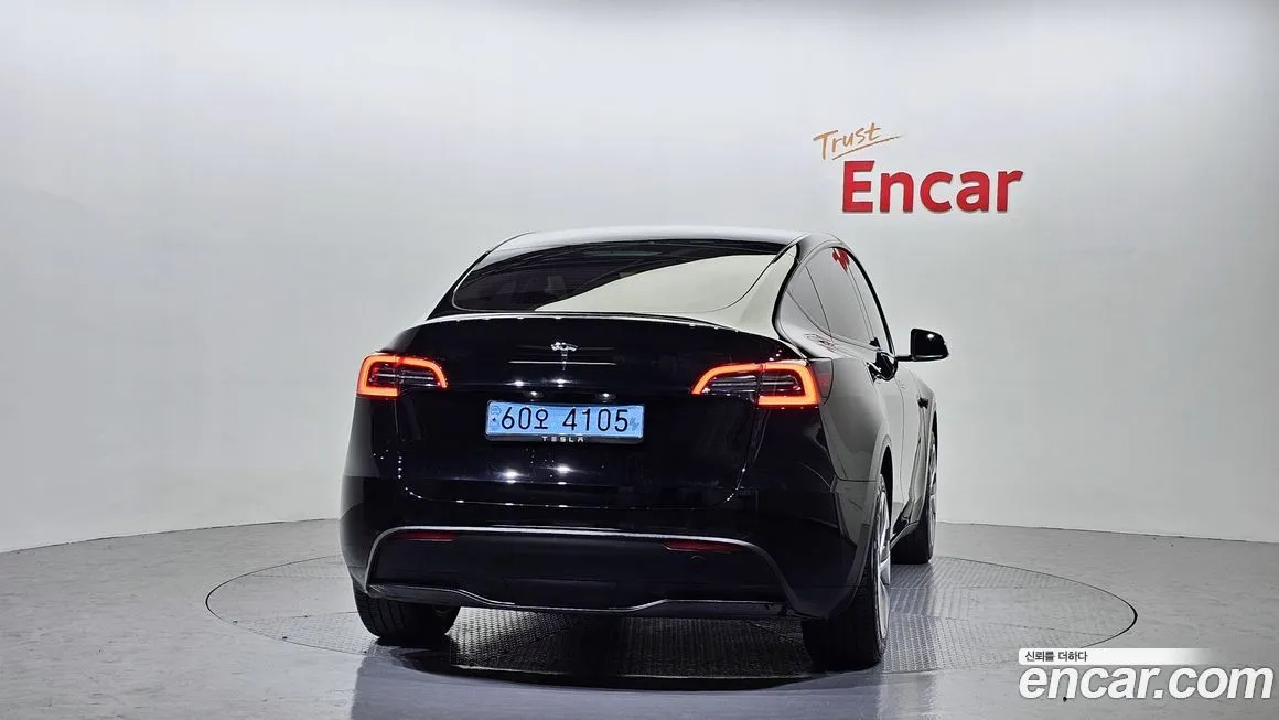 Tesla Model Y — фото 4