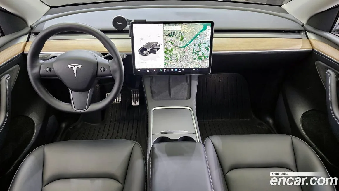 Tesla Model Y — фото 7