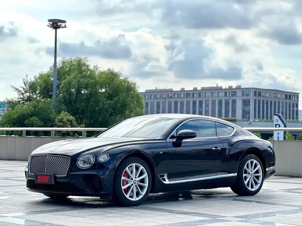 Bentley Continental — фото 1