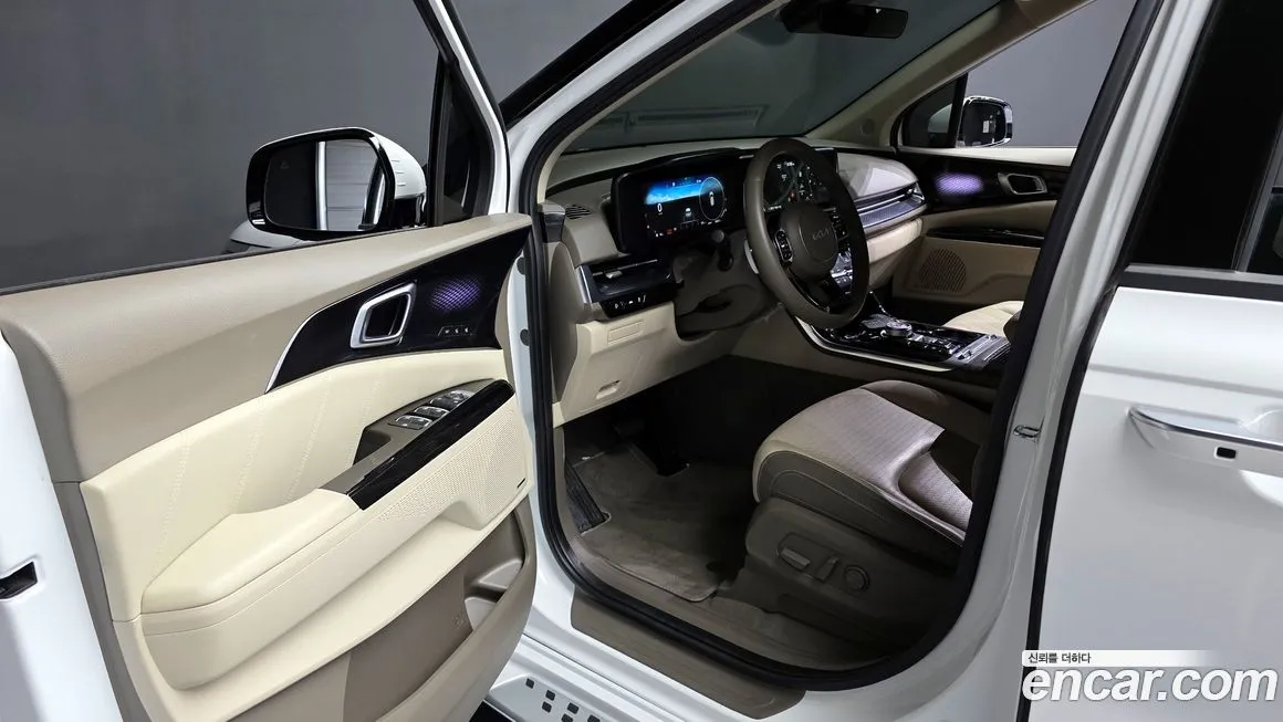 Kia Carnival — фото 10