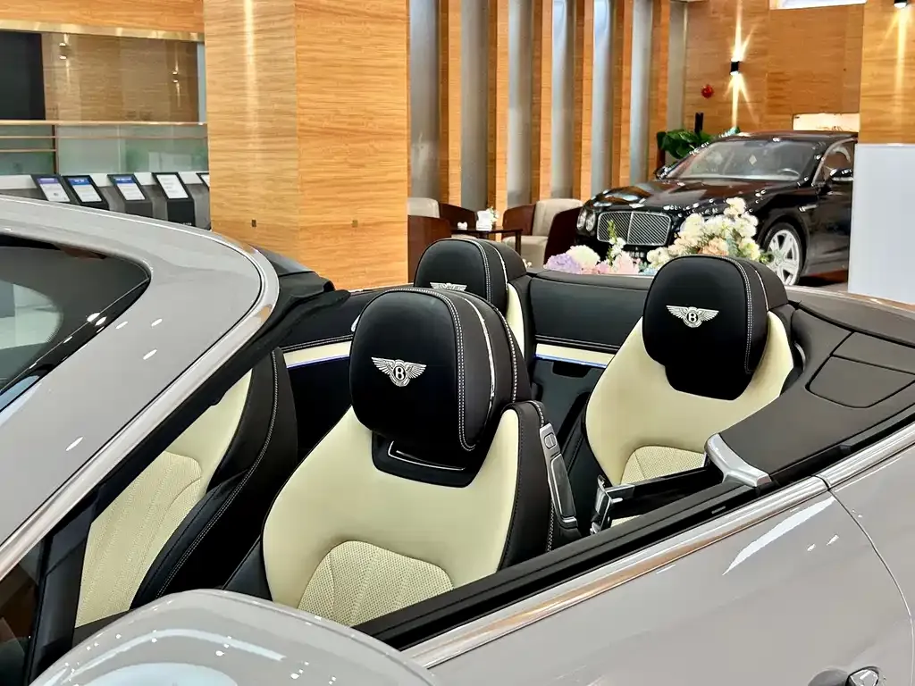 Bentley Continental — фото 6