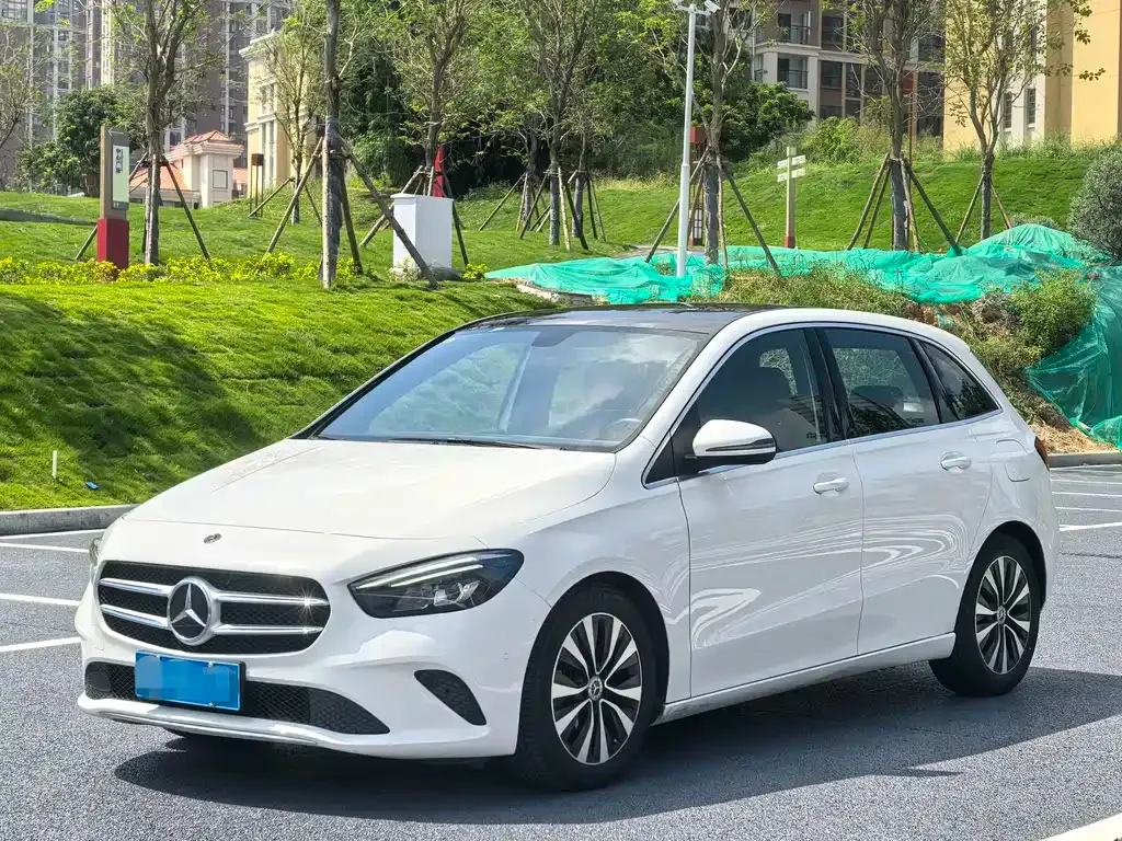 Mercedes-Benz B-Class — фото 1