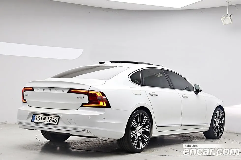 Volvo S90 — фото 4