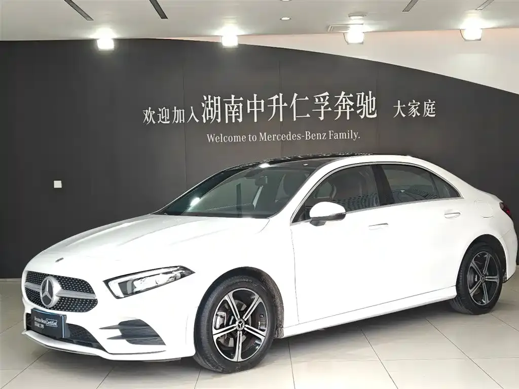 Mercedes-Benz A-Class — фото 1