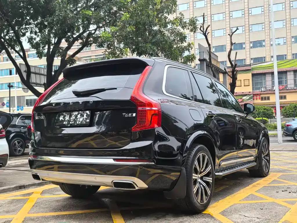 Volvo XC90 — фото 4