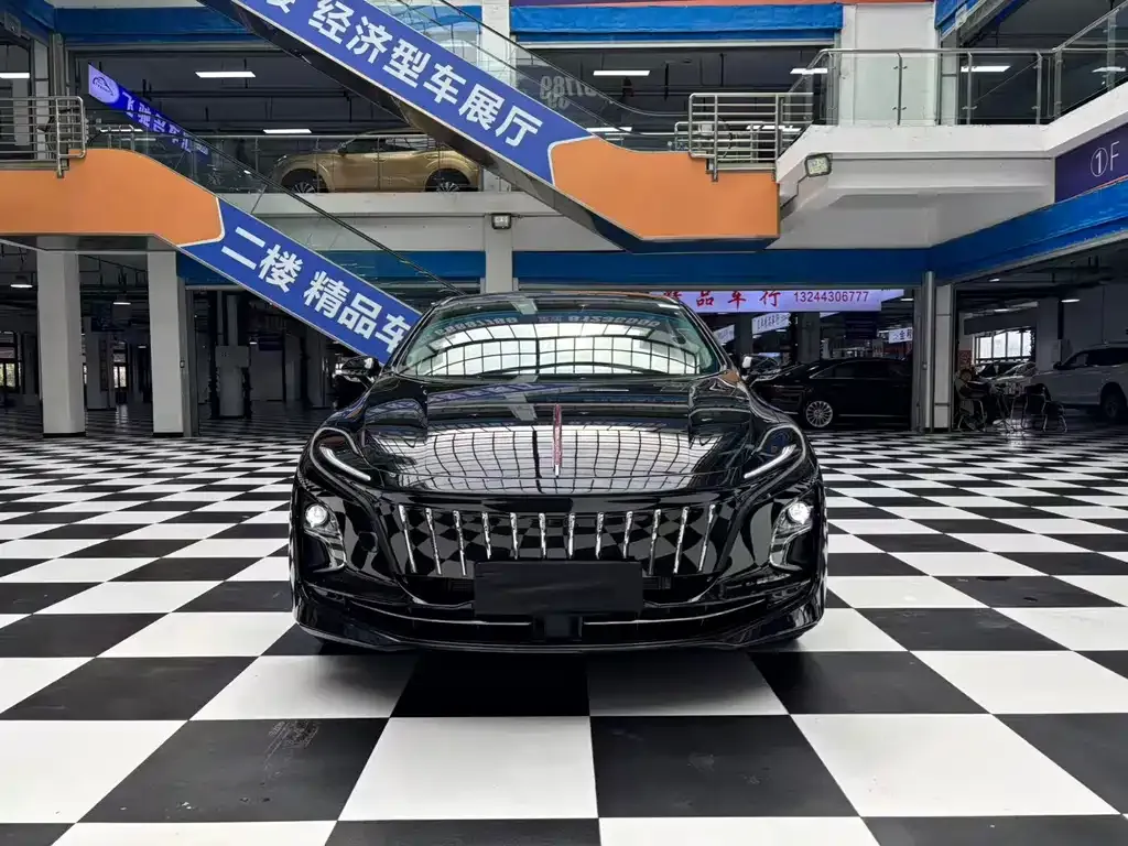 Hongqi E-QM5 — фото 2