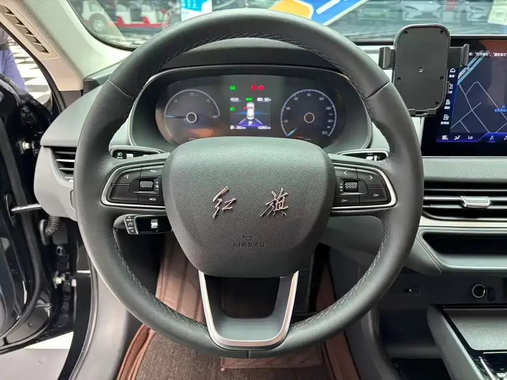 Hongqi E-QM5 — фото 6