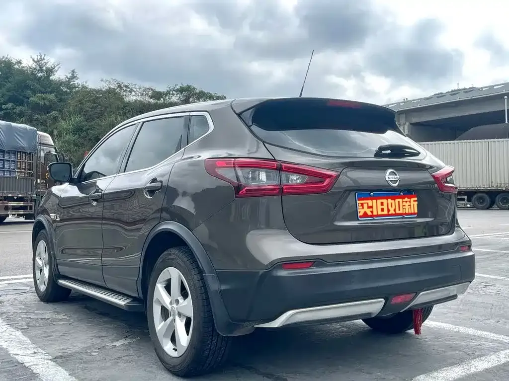 Nissan Qashqai — фото 9