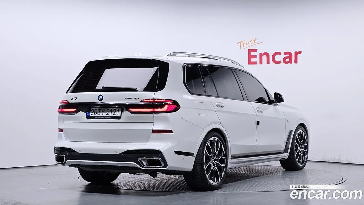 BMW X7 — фото 2