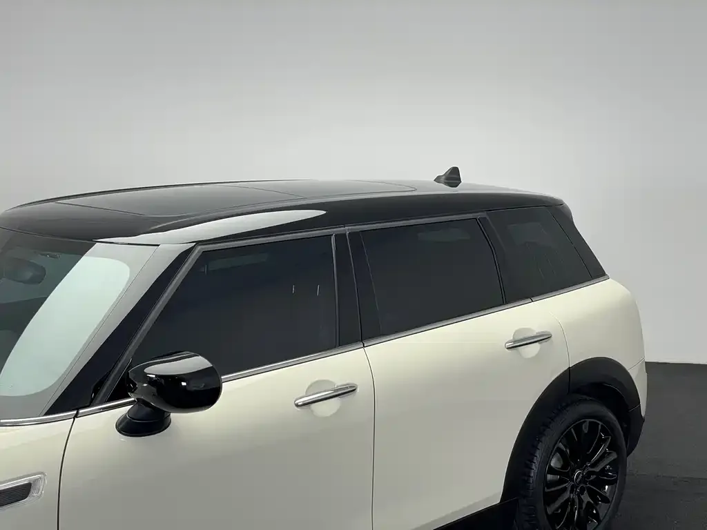 MINI Clubman — фото 5