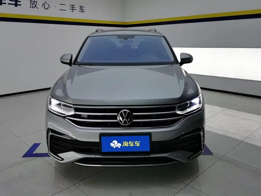 Volkswagen Tiguan L — фото 2