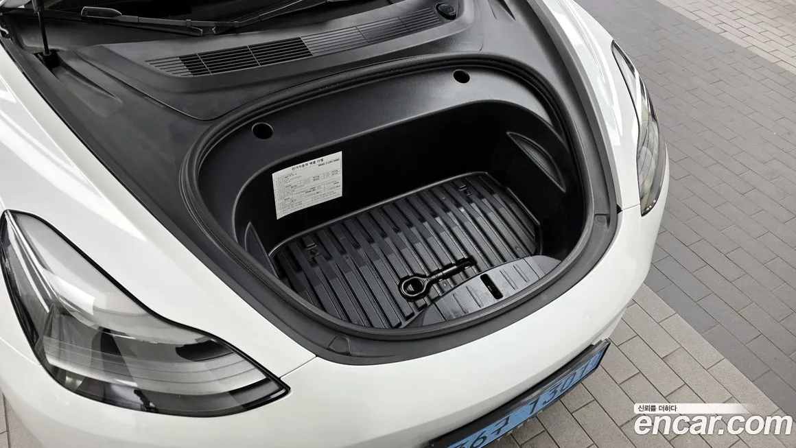 Tesla Model 3 — фото 6