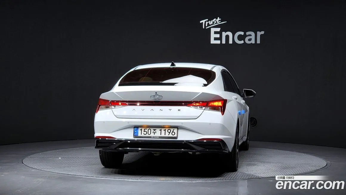 Hyundai AVANTE — фото 4