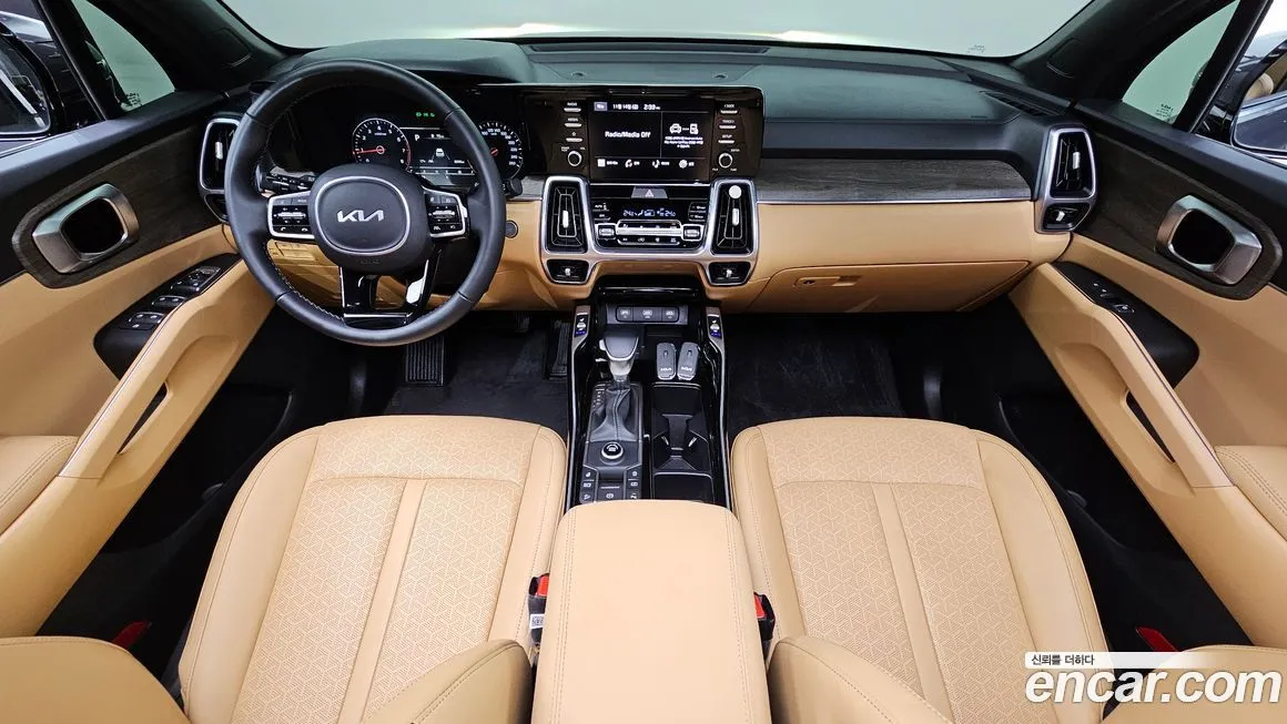 Kia Sorento — фото 7