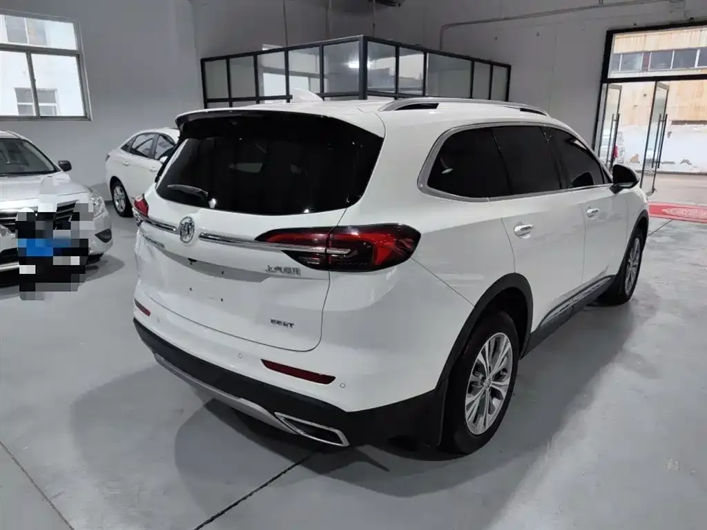 Buick Envision Plus — фото 5