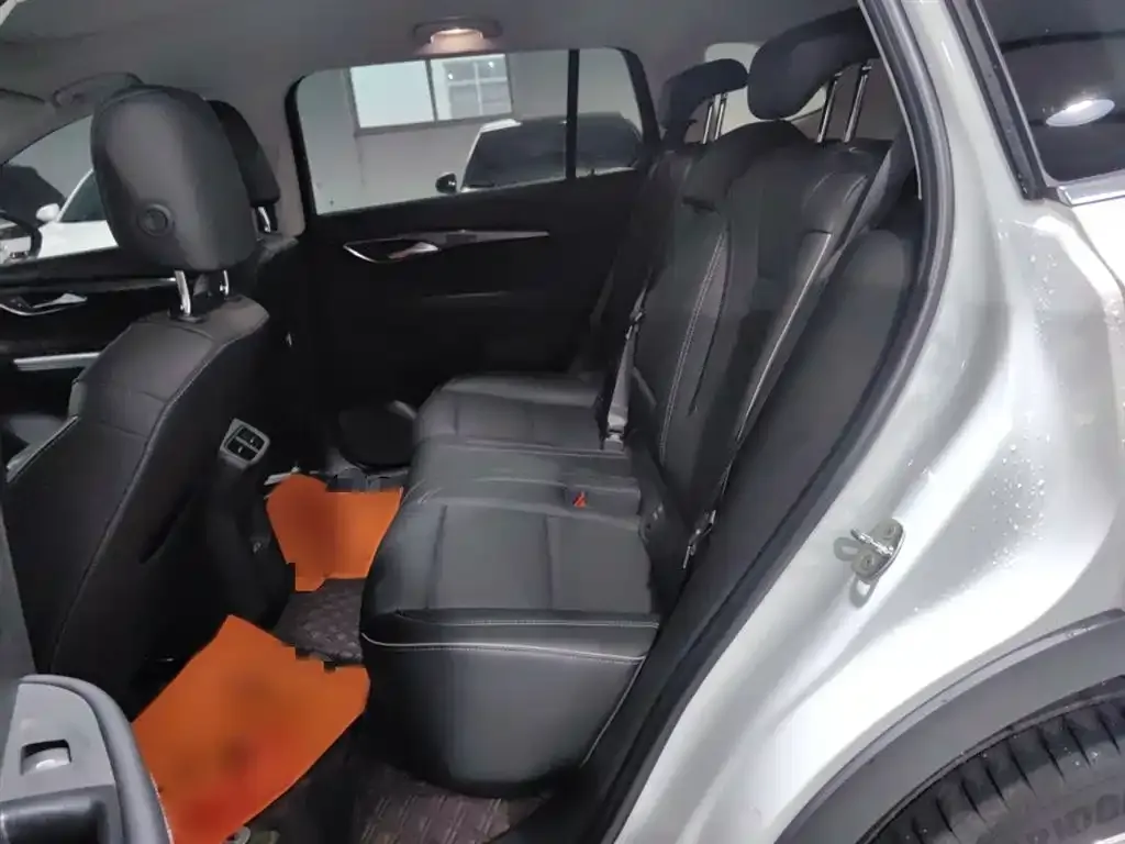 Buick Envision Plus — фото 8