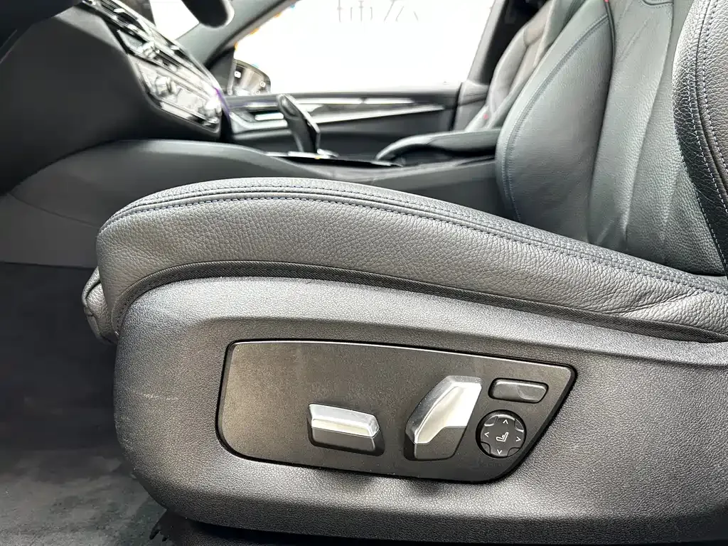 BMW 6 Series GT — фото 6