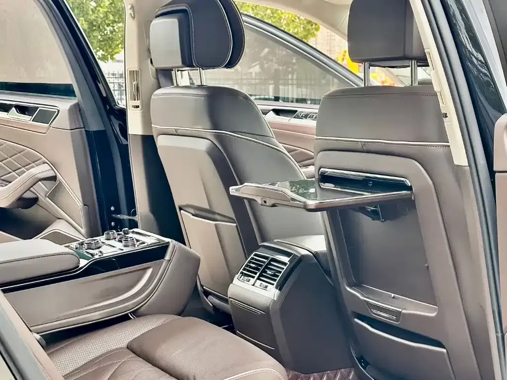 Volkswagen Phideon — фото 4