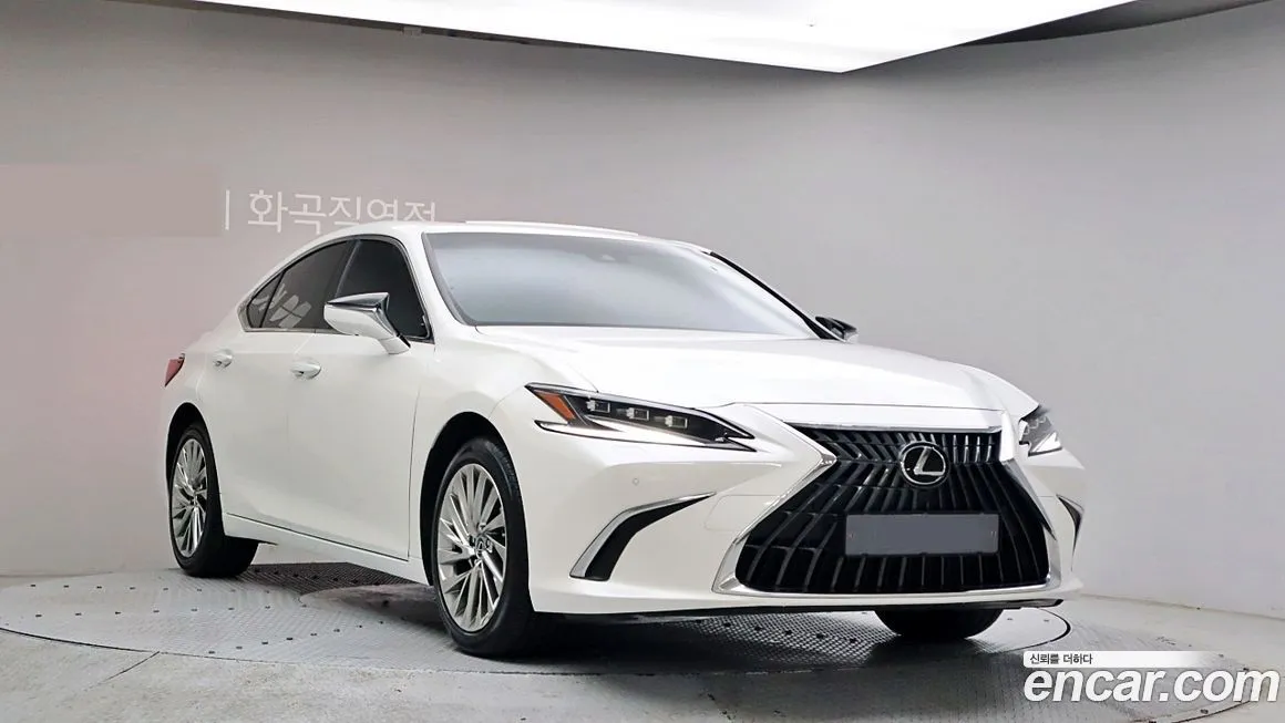 Lexus ES — фото 3