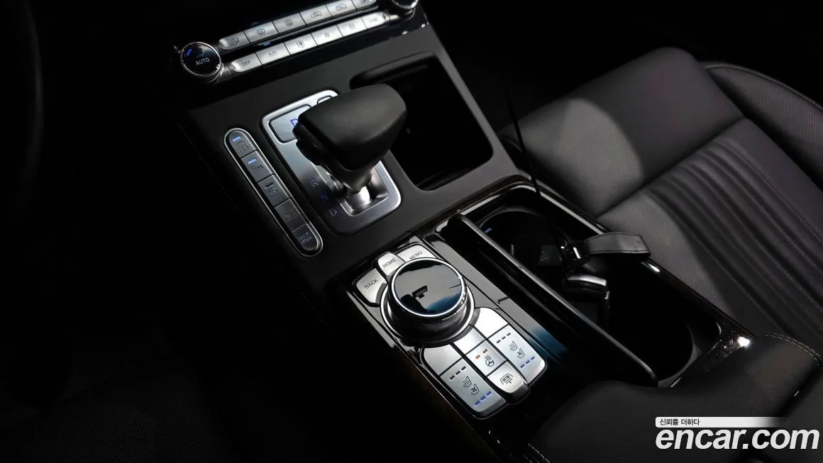 Genesis G90 — фото 9
